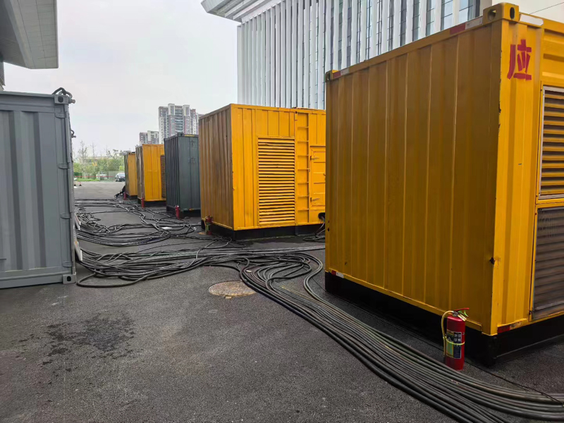 平定不同季节柴油发电机组保养有哪些注意事项？