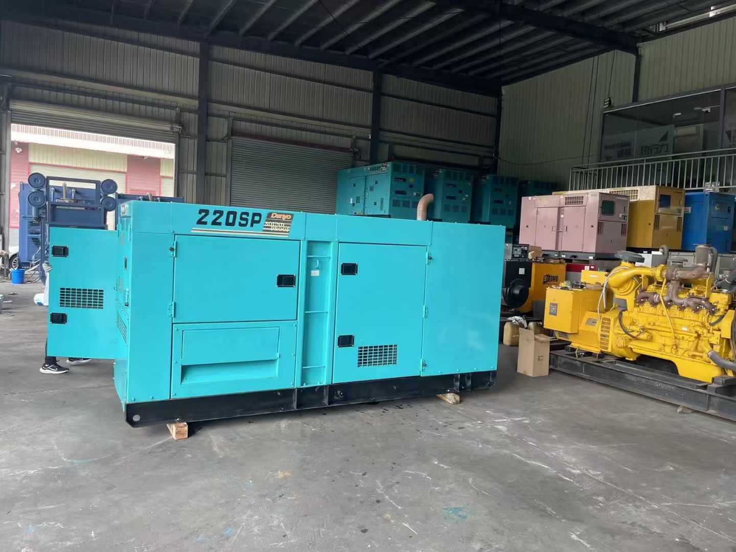 平定800kW 柴油发电机的输出电流波动范围是多少?